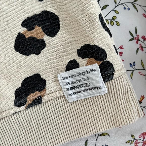 Sweatshirt for girl - Zara - size 9 Leopard pattern - Picture 4 of 4